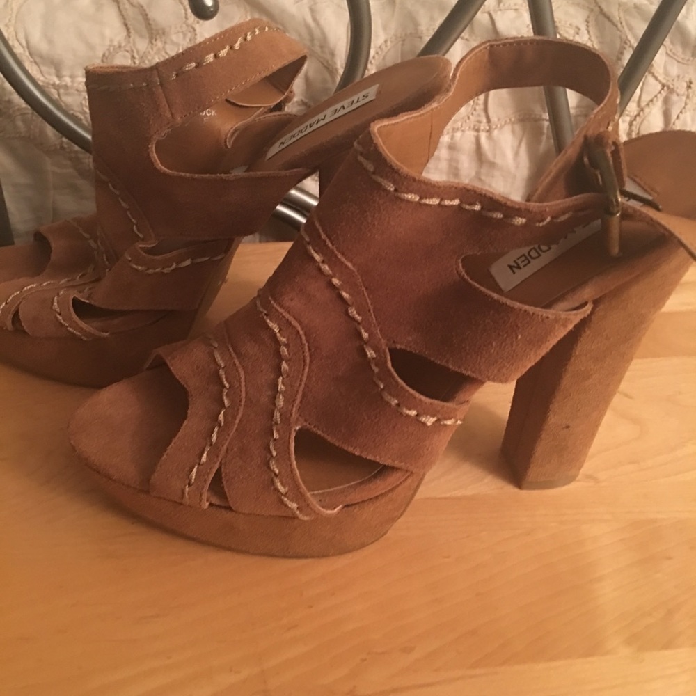 NEW!!! Steve Madden suede leather shoes